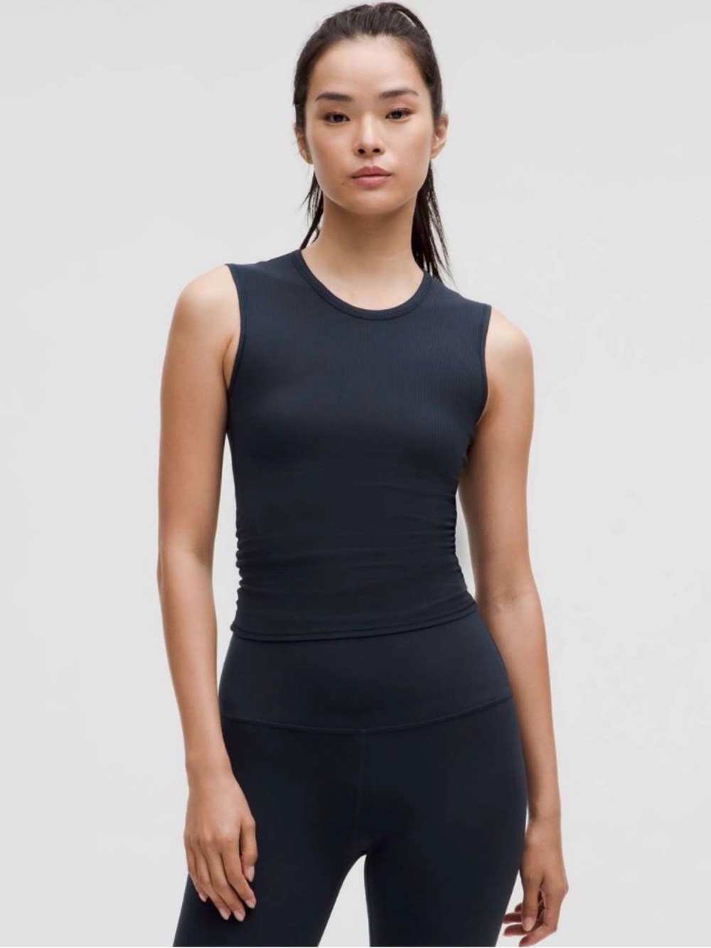 NWT lululemon all it takes back-twist Rib Tank & free tote
size 8 - Picture 6 of 9